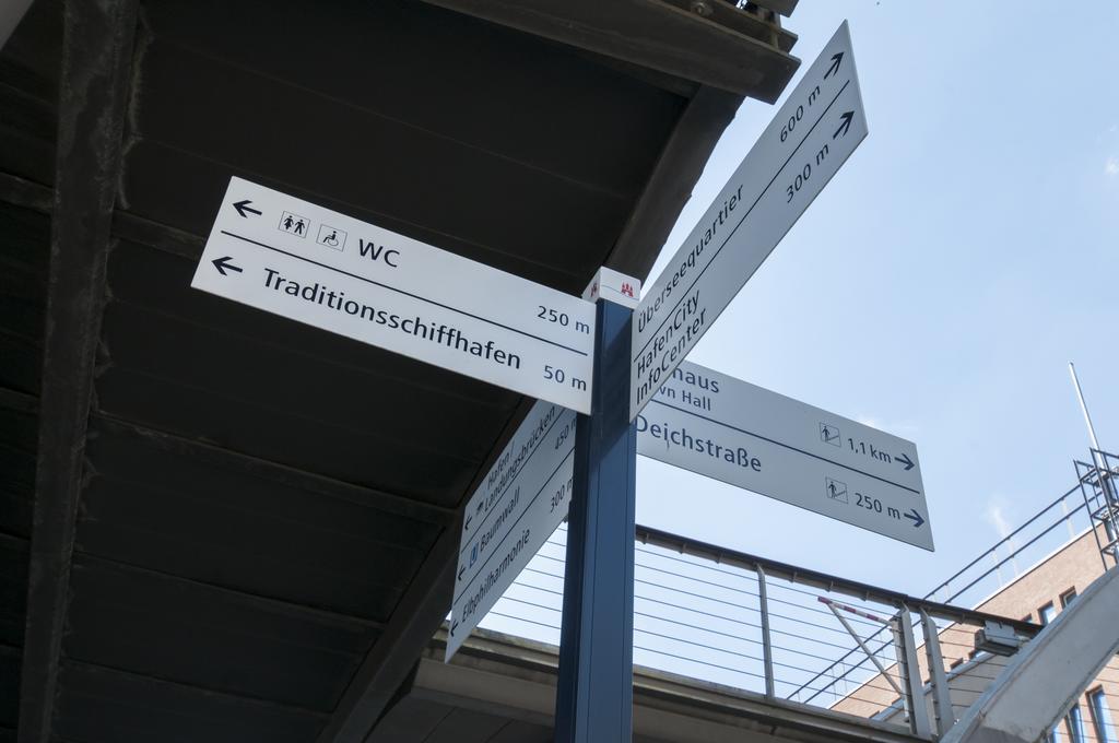 Appartements In Der Historischen Deichstrasse Contactless Check In Hamburg Dış mekan fotoğraf
